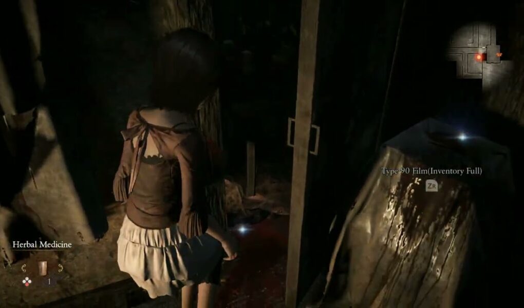 Fatal Frame 2 Remake – Chapter 3: Find The Triple Diamond Key: Glowing Green Crystal (Reveal Door)